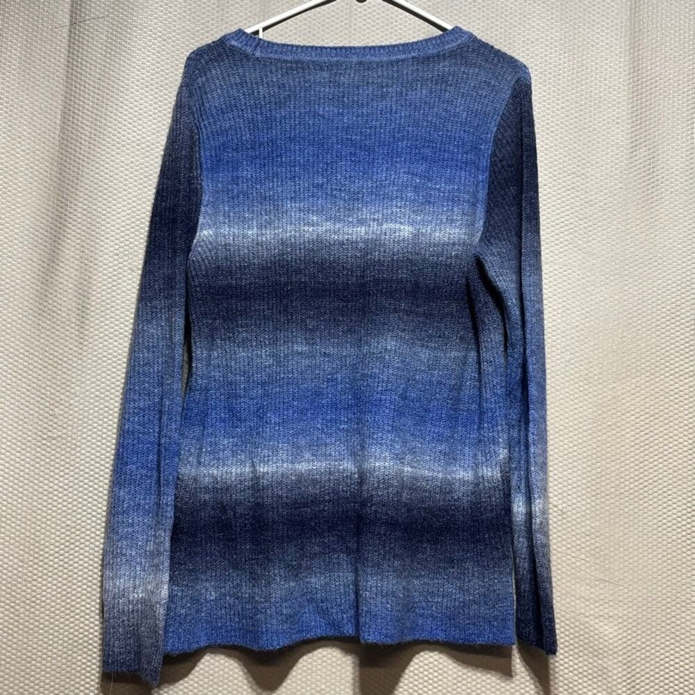 Skye's The Limit Blue Ombre Tie-Dye Crewneck Sweater Size Large Striped Knit NWT - Picture 8 of 8